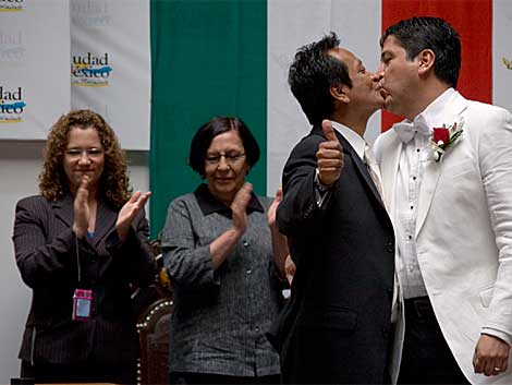 David González y Jaime López celebran su matrimonio en la capital mexicana. | Saúl Ruiz