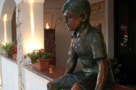 Estatua de 'Ernestito' en el Museo de Córdoba, Argentina. | Inprotur