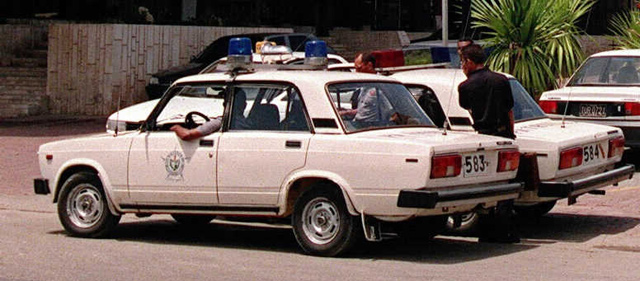 Coches de la Policía en La Habana. | Efe