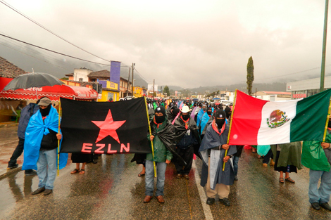 Manifestantes del Ejército Zapatista de Liberación Nacional (EZLN), en Chiapas. | Efe Manifestantes del Ejército Zapatista de Liberación Nacional (EZLN), en Chiapas. | Efe