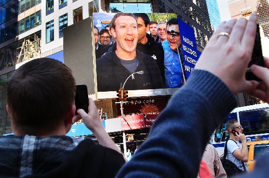 Shannon Stapleton/Reuters Facebook sale a Bolsa
