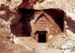 Imagen de la tumba de Talpiot en la que está basado el documental de Cameron 'La tumba perdida de Jesús'. (Foto: EFE)