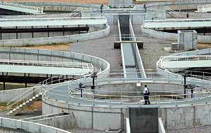 Depuradora de agua del Baix Llobregat, la más grande de Europa (Foto EL MUNDO) Depuradora de agua del Baix Llobregat, la más grande de Europa (Foto EL MUNDO)