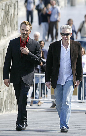 David Cronenberg (dcha.) y Viggo Mortensen (izqda.), en San Sebasti�n. (Foto: AFP)