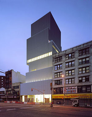 El edificio diseñado por los japoneses Kazuyo Sejima y Ryue Nishizawa, del estudio Sanaa.