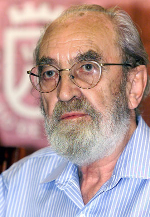 Ángel González. (Foto: EFE)