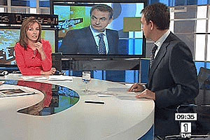 Rodríguez Zapatero con Pepa Bueno, en 'Los desayunos'. (Foto: RTVE)