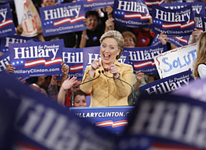 Clinton celebra los resultados en su sede electoral, en Nueva York. (Foto: Reuters)