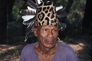 Un hombre indígena ayoreo, Paraguay. (Foto: Jonathan Mazower | Survival)