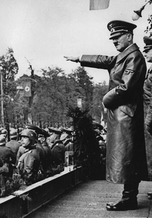 Hitler saluda a las tropas alemanas en Viena. (Foto: AP) Hitler saluda a las tropas alemanas en Viena. (Foto: AP)