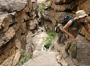 Varios jóvenes, durante una de las expediciones por el país Dogón, en Mali. (J.L. Cuesta) Varios jóvenes, durante una de las expediciones por el país Dogón, en Mali. (J.L. Cuesta)