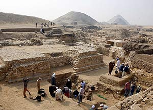 Vista de la zona de excavación, al sur de la capital egipcia. (Foto: EFE)