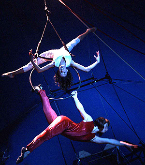 Acrobacia en el espectáculo del Circo Gran Fele. (Foto: E. M.)