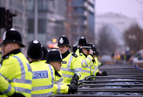 La policía protege el Excel Center donde están los líderes del G20. | AFP