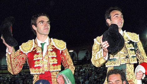 José Tomás y Enrique Ponce, en 2002. | Julio Palomar