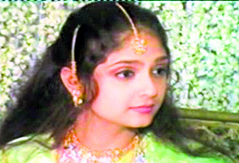 La joven, en una de sus bodas. | BangaloreMirror.com