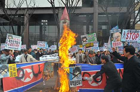 Manifestaci�n cotra Corea del Norte en Se�l. | Afp