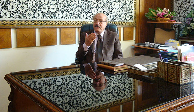 Dial Saadi, presidente de la Unión de Abogados Iraquíes, en su despacho de Bagdad. (M. G. P.)