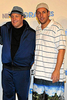 Kevin James y Adma Sandler | C.C.