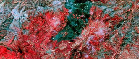 Imagen tomado por el Deimos-1 del incendio del Ti�tar en 2009. | El Mundo