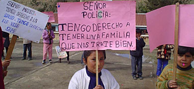 Niños peruanos defienden sus derechos. | Entreculturas