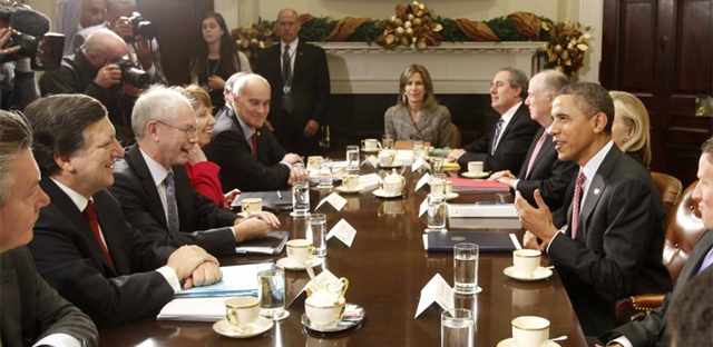 Reunión entre el presidente de EEUU, Barack Obama, y los líderes europeos Durao Barroso y Van Rompuy.| Reuters