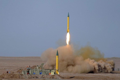 Maniobras de la Fuerza Aeroespacial en el desierto iraní de Dashte Lut.| Efe