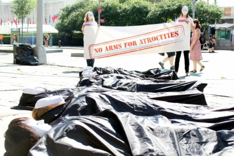 Miembros de la Coalición para el Control de las Armas es manifiestan en EE. UU. | Efe