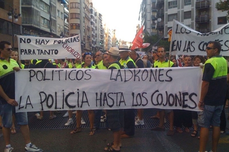 Agentes de Policía lideran la marcha de Valencia. Agentes de Policía lideran la marcha de Valencia. | B. Pajares