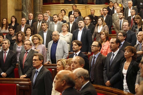 Sesión plenaria en el Parlamento de Cataluña. | Reuters / Gustau Nacarino