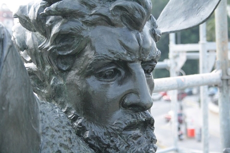 El rostro de la estatua de El Cid, tras la restauración. | Ayto. de Sevilla