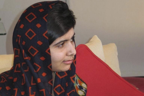 La paquistaní Malala sale del hospital La paquistaní Malala sale del hospital