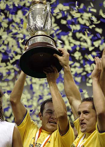 FOTO CLUB NACIONAL FUTBOL CAMPEON AMERICA MUNDO 1988 foto club nacional futbol campeon america mundo 1988: