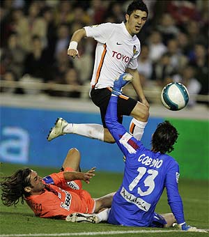 Primer gol de Villa