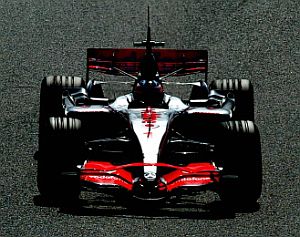 Alonso, a bordo de su McLaren. (Foto: AFP)