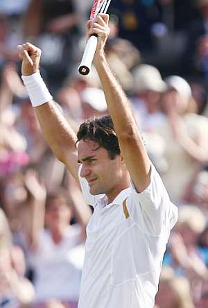 Roger Federer celebra su quinto t�tulo en Wimbledon. (Foto: AFP)