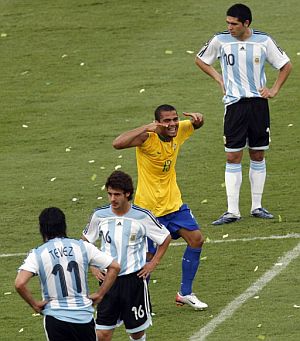 Daniel Alves Daniel Alves