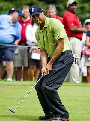 Tiger Woods, durante la segunda jornada del torneo. (Foto: EFE)