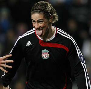 Fernando Torres celebra el segundo gol que marcó el Liverpool en Marsella. (Foto: Reuters)