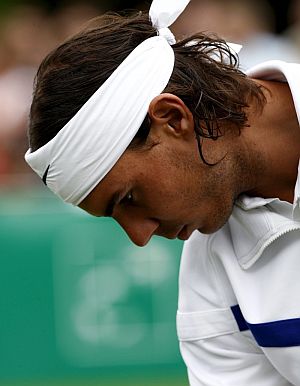 Nadal, durante su exhibición ante Hewitt. (Foto: EFE)