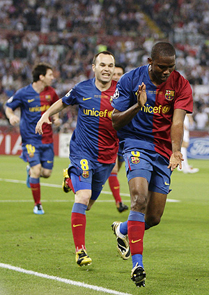 Eto'o celebra su gol en la final de la Liga de Campeones. (EFE)