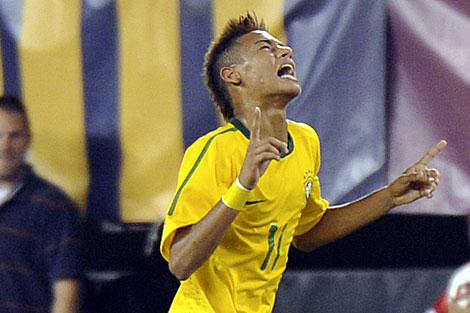 http://estaticos01.cache.el-mundo.net/elmundodeporte/imagenes/2010/08/17/futbol/1282067760_0.jpg