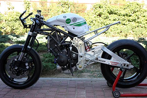 La Universidad Carlos III de Madrid (UC3M) ha desarrollado una motocicleta de competición que debutará en el Campeonato de España