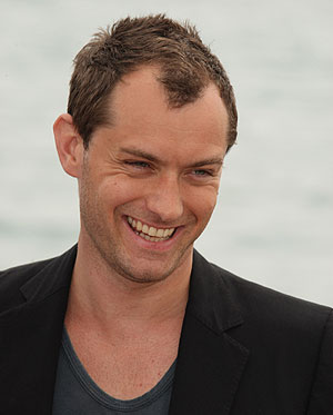 El actor Jude Law no disimula sus entradas. (Foto: George Pimentel) El actor Jude Law no disimula sus entradas. (Foto: George Pimentel)