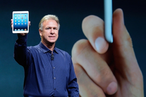 Schiller presenta el iPad Mini.| Afp